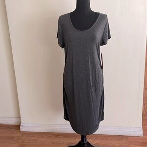 Women’s XL Gray Feathers Maternity Dress